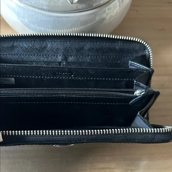 Coach Signature Embossed Black Patent Leather Accordion Zip Wallet - Image 6