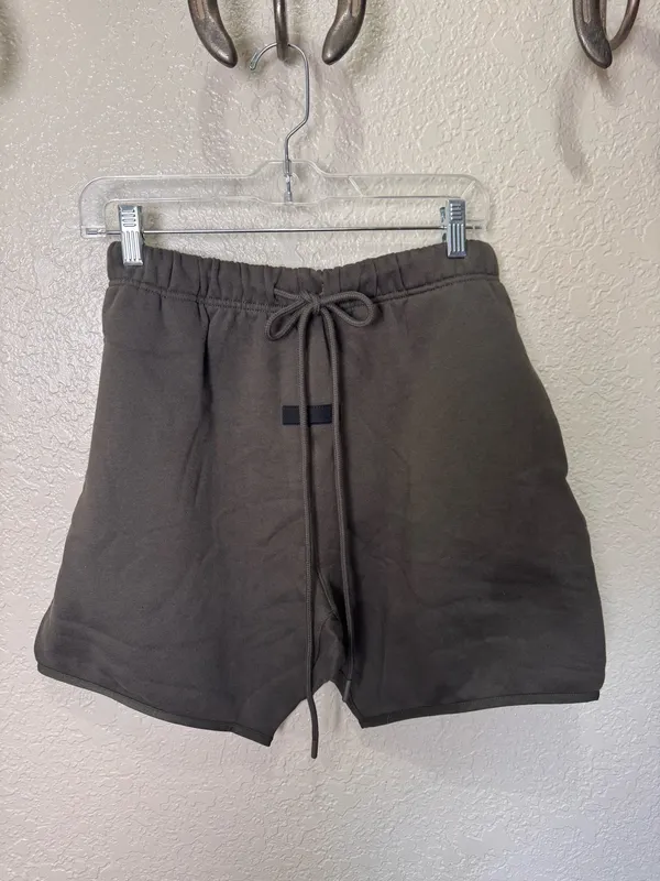 Fear of God Essentials Shorts sweat - Image 3