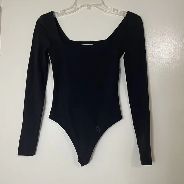 Aritzia Babaton Contour Square neck long sleeve black bodysuit size XS - Image 2