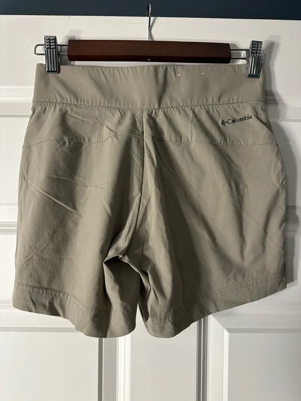 Columbia Sportswear Shorts - Image 2