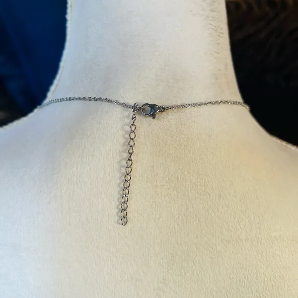 Handmade Handcrafted vintage emerald cut halo clear glass stone pendant on chain necklace - Image 5