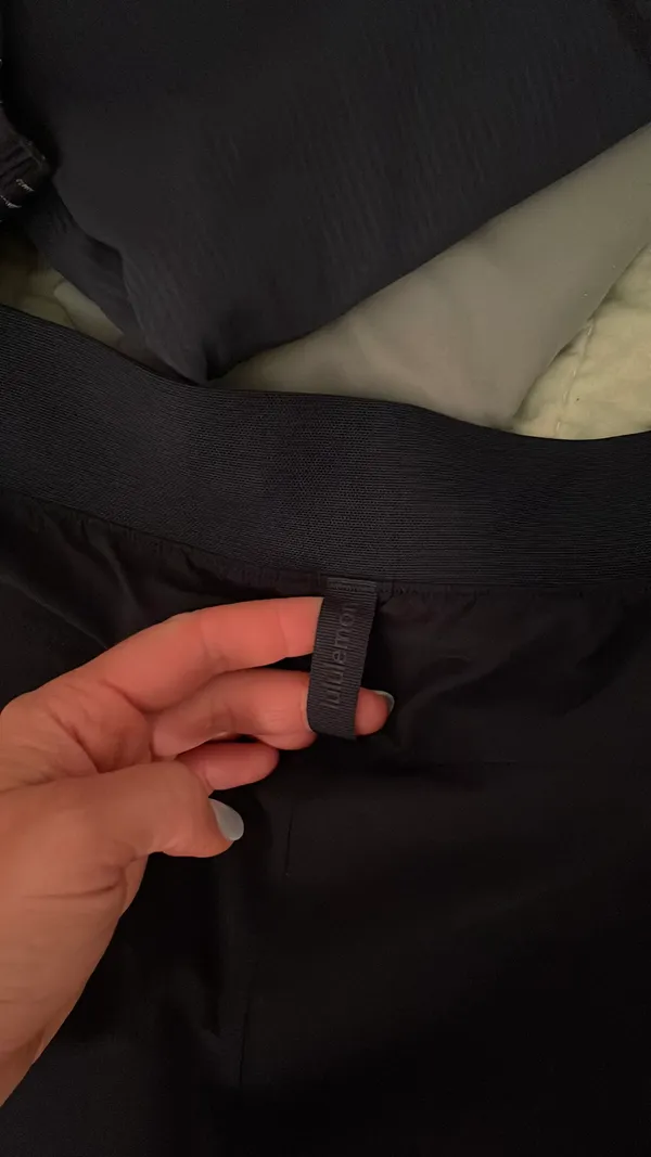 Lululemon License to Train Shorts High-Rise 4" - Image 2