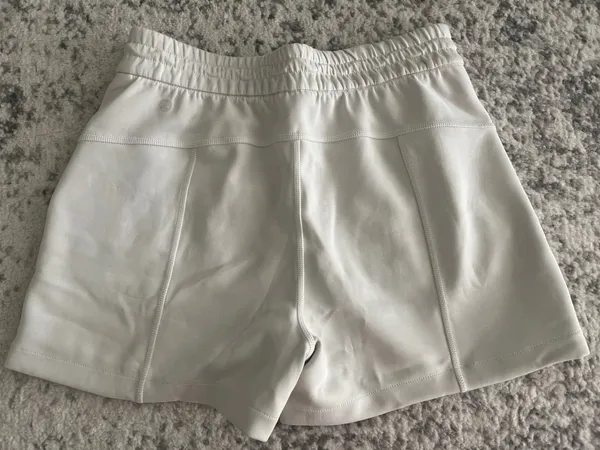 Lululemon Softstreme HR short 4” - Image 3
