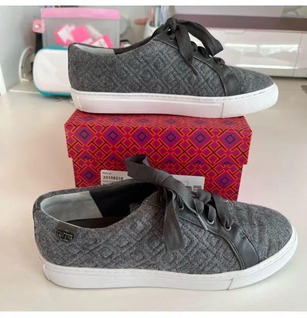 TORY BURCH Marion Quilted Fleece Lace Up Sneakers, Dovestone 8 EUC - Image 4