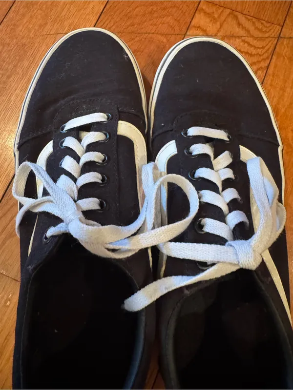 Vans Old Skool Black & White Sneakers Women’s Size 9.5 EUC - Image 4