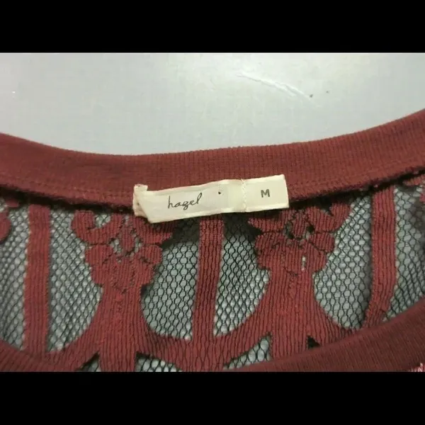 Hazel top lace accents on sleeves sz Med - Image 5
