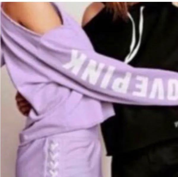 Vs pink super rare set y2k size large - Image 5