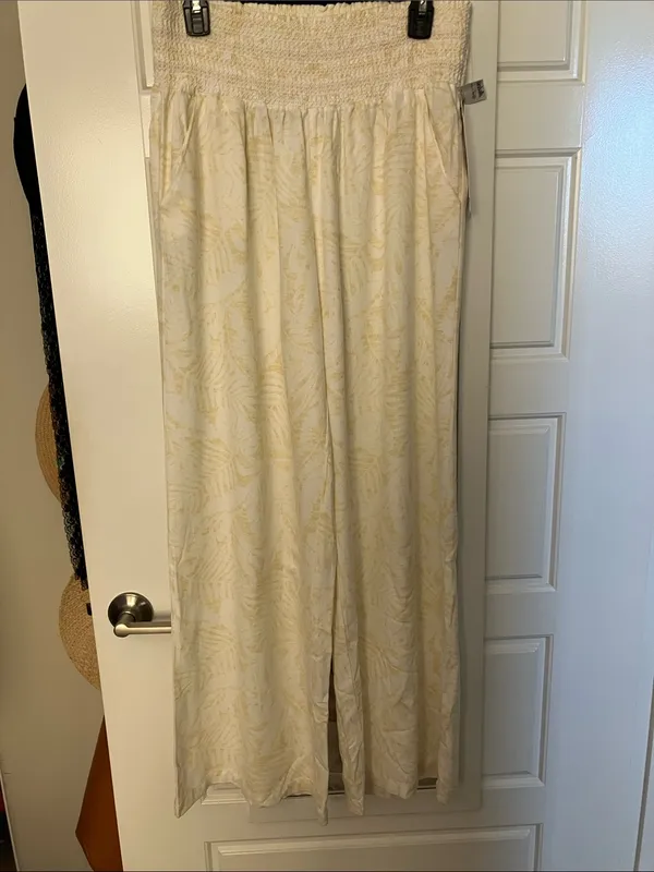 Rewash Cream Wide-Leg Smocked Waist Pants w/tonal leaf pattern - Image 4