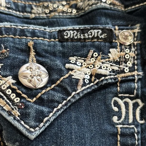 Miss Me Mid~Rise Boot Denim Jeans Sz 29X32.5 Stretch Bling Flap Pockets Distress - Image 6