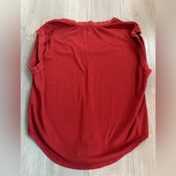 Free People Movement Run Around Tee Red ~ Size Small - Image 7