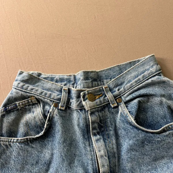 Vintage 90s Lee Slim Straight Fit Jeans - Image 6