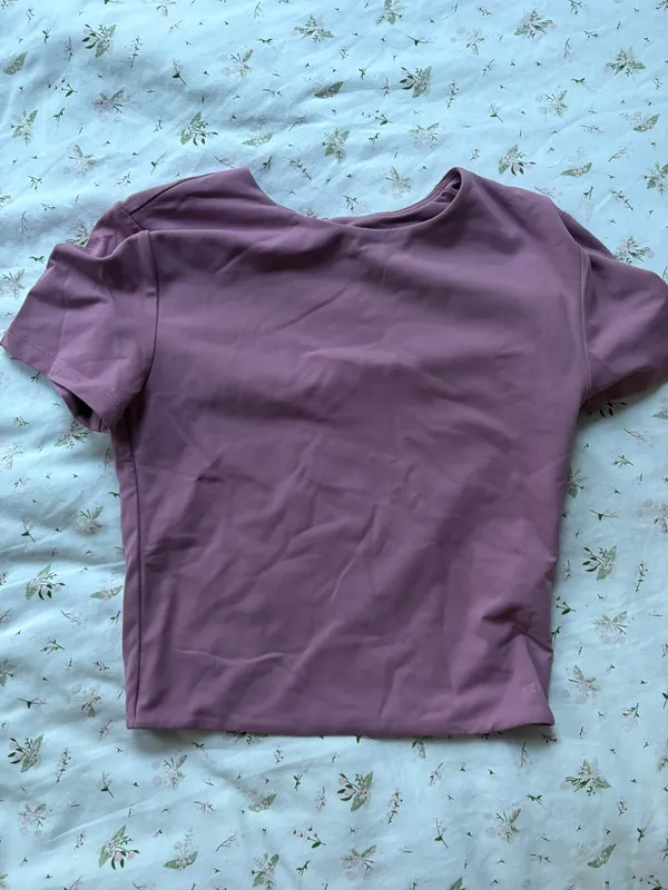 Aritzia Contour Short Sleeve Top - Image 2