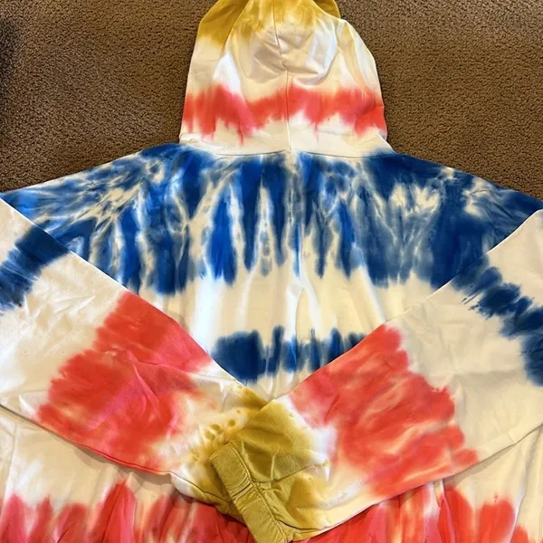 Beach Riot Women’s Red, Gold & Blue Tie Dye Sweatshirt - Size M - Image 6