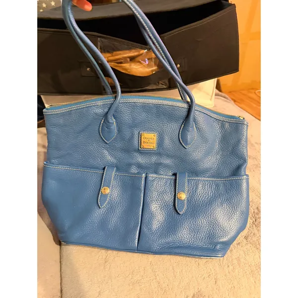 Dooney & Bourke Women Tote Blue Pebbled Leather Classic Front Pocket Handbag - Image 2