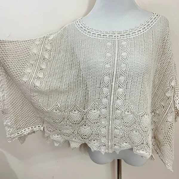 Anthropologie Sparrow Cream Summer Scalloped Crochet Poncho Top XS - Image 3