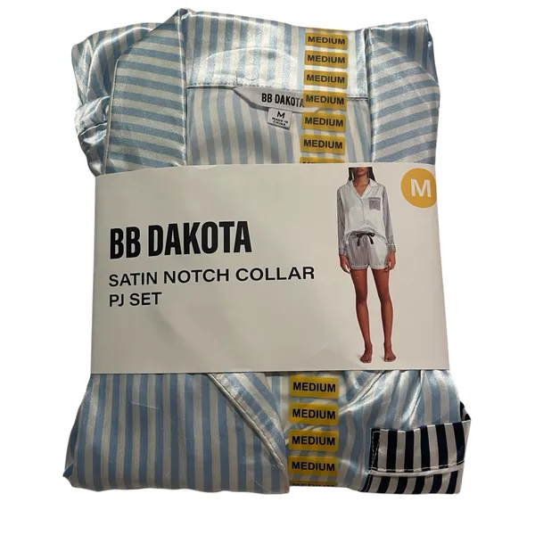 BB Dakota Satin Notch Collar PJ Set NWT Women Med Long Sleeve Shorts Loungewear - Image 2