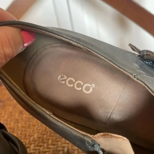 Ecco Nephi buckle leather bootie grey - Image 8