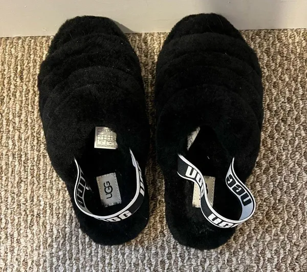 Black UGG Fluff yeah Slippers - Image 3