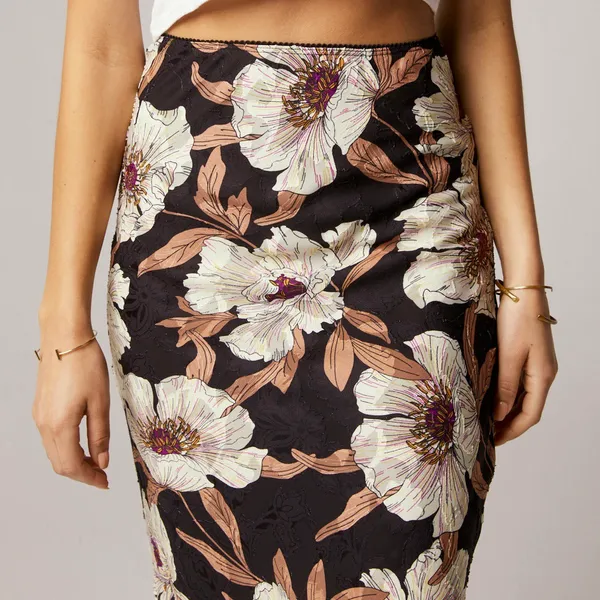 Band of Gypsies Collective Floral Print Midi Slip Skirt Rho Black Cream Size Large - Image 6