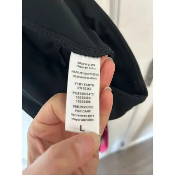 Juicy couture, black Capri legging size large new with tag - Image 5