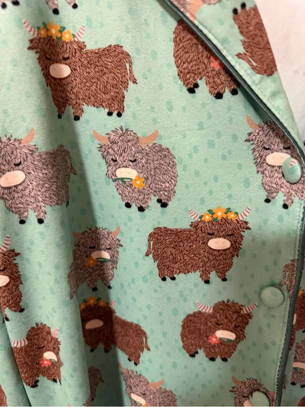 Women’s Mint Green Highland Cow-Print Pajama Top - Image 5