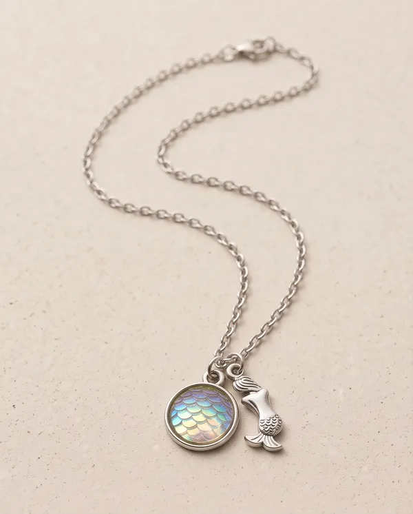 Boutique New Iridescent Scale and Silver Mermaid Charm Pendant Necklace - Image 4