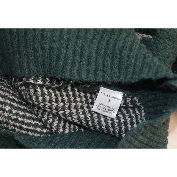Lumière Green Leopard Print Knit Crewneck Sweater - Image 7