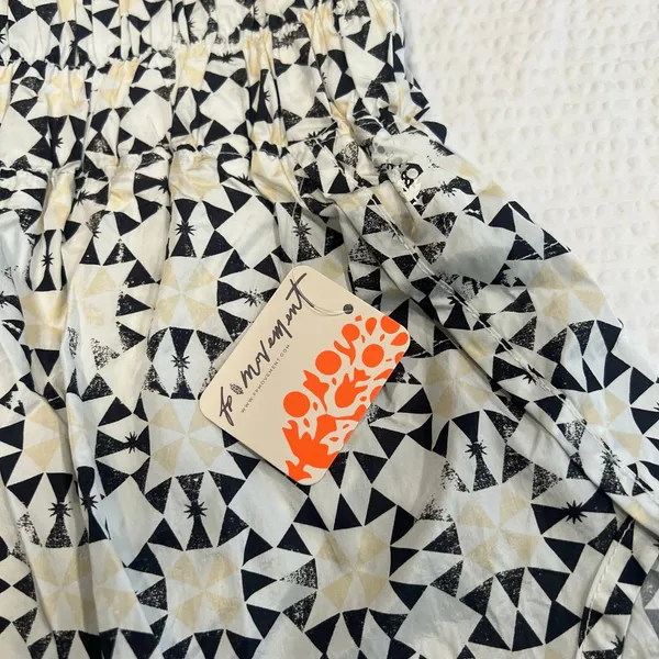 Free people triangle pattern high rise shorts NWT S women - Image 3