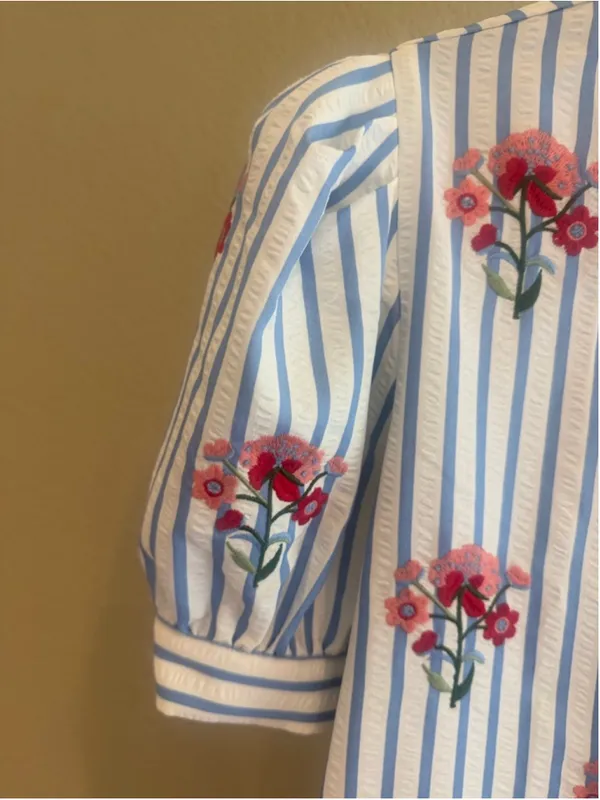 Entro Embroidered Stripe Puff Sleeve Blouse in Blue Size XL - Image 4