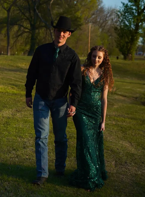 Lady black tie green corset dress - Image 5