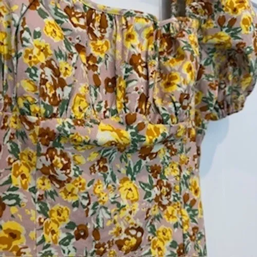 ASTR The‎ Label Floral Puff Sleeve Mini Dress Cottagecore Women's - Image 3
