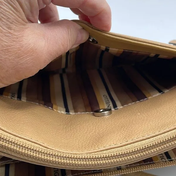 Tignanello tan leather crossbody. 21” handle drop. Tan - Image 6
