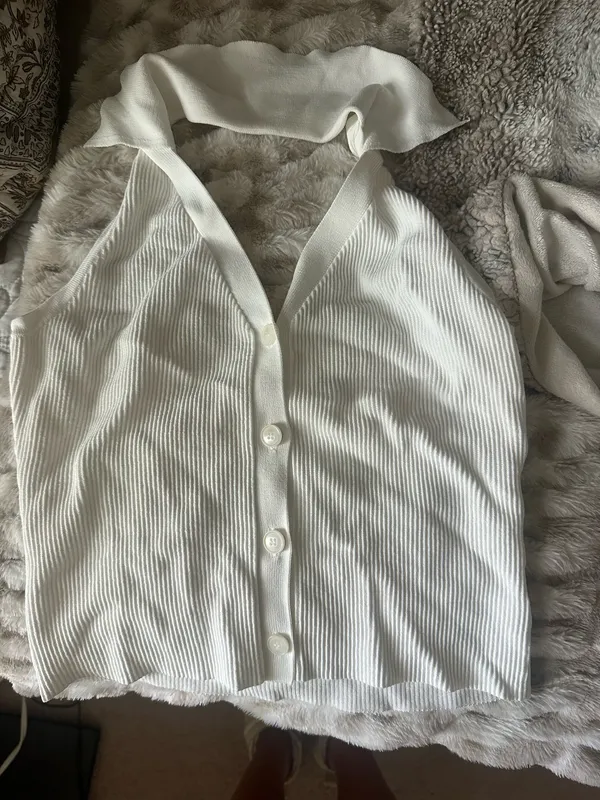 white thesethree top - Image 3