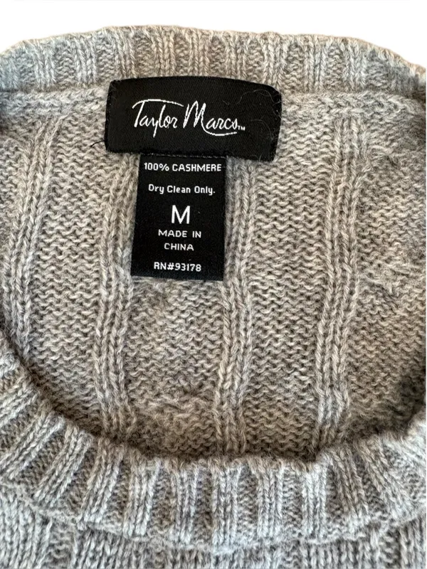 Taylor Marc’s Gray Cable Knit Cashmere Sweater Womens Size Medium - Image 4