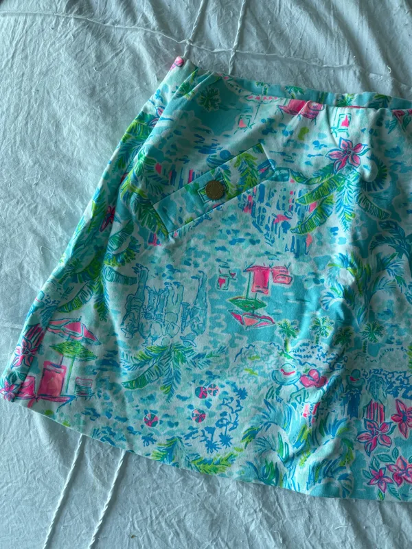 Lilly Pulitzer Skort size small  - Image 2