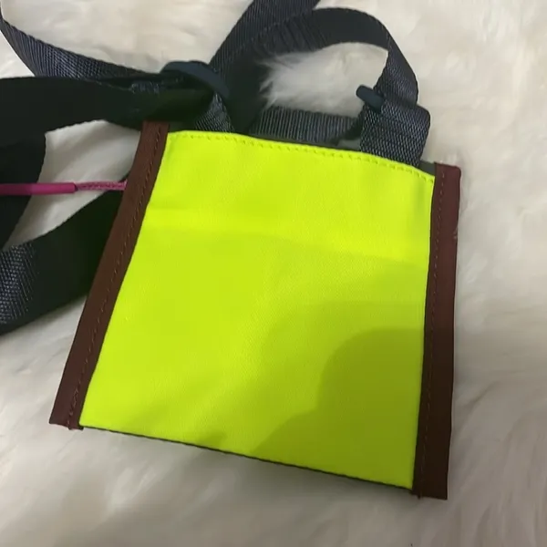 💙💖 NWT Lululemon Ever Ready Crossbody Wallet - Image 6