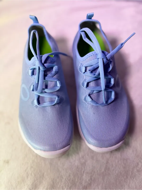 OOFOS Light Blue Knit Slip-On Women's Sneakers - Image 3