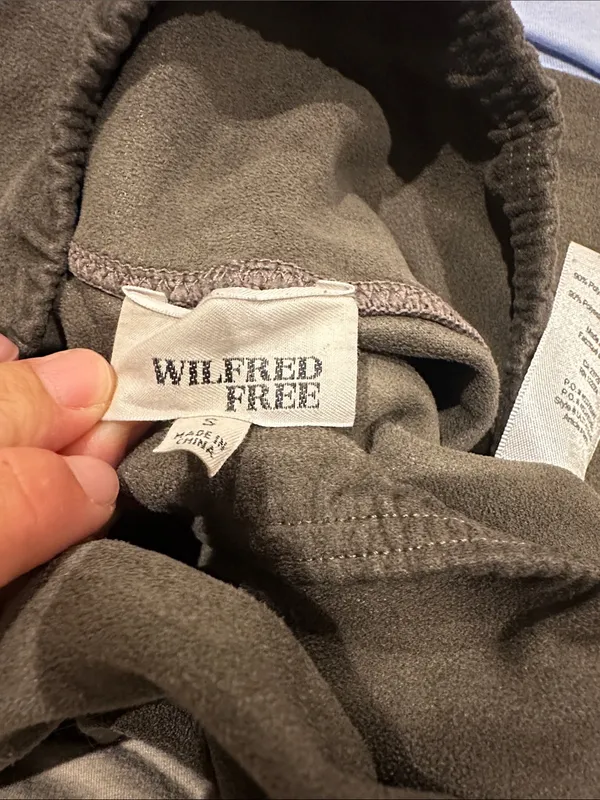 Wilfred Free Daria Faux-Suede‎ Charcoal Leggings size small - Image 2