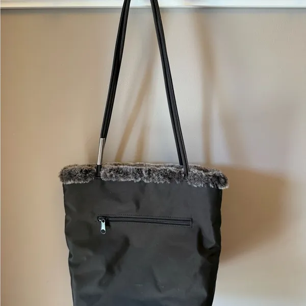 Black Faux-Fur Trim Shoulder Tote - Unbranded - Image 4