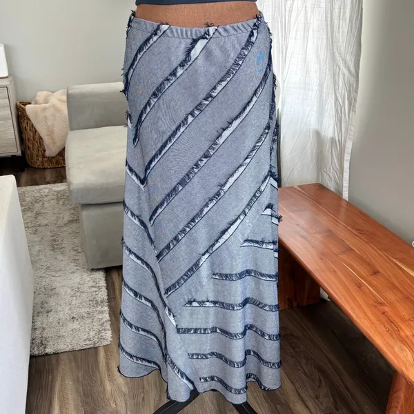 Vintage Lena Gabrielle Skirt Sz 6 Denim Frayed Maxi Y2K Neo Nostalgia Indie Boho - Image 4