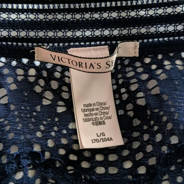 {Victoria's Secret} Navy Lace Top Size Large - Image 6