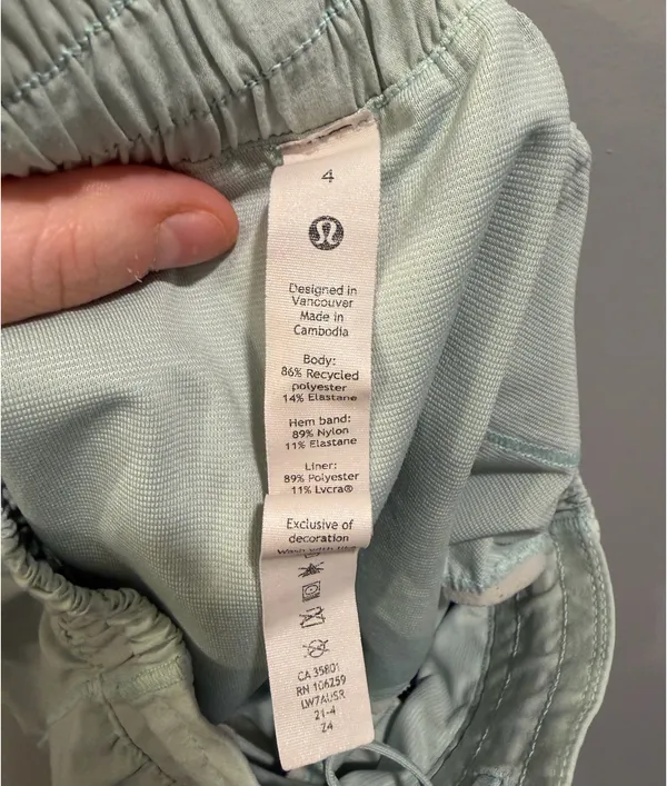 Lululemon Hotty Hot II Low-Rise 2.5” Shorts Light Green (Hazy Jade) - Image 10