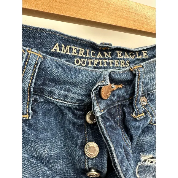 American Eagle Vintage Hi-Rise Festival Blue Distressed Denim Shorts‎ Size 2 - Image 5