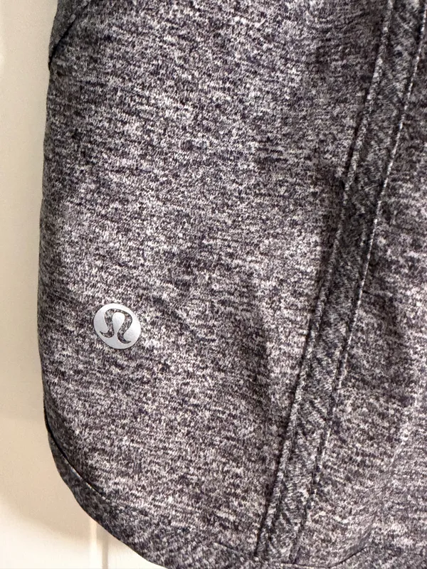 Lululemon Hotty Hot Shorts - Image 4