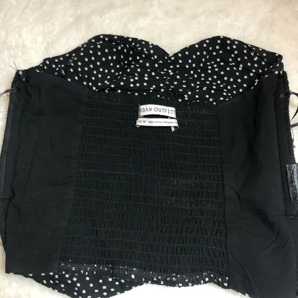 Urban outfitters top size XS - Image 3