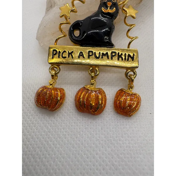 Vintage Halloween Brooch Gold Tone Black Cat Pick A Pumpkin Dangle Pin Enamel - Image 3