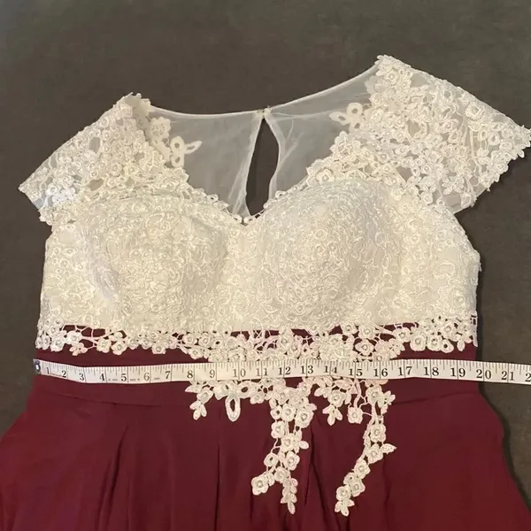 Women’s Ivory Lace Top Chiffon V-Neck with Cap Sleeves Formal Dress Size 18 - Image 9