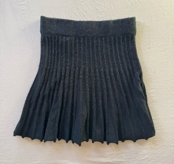 Zara Knit Pleated Mini Skirt - Image 2