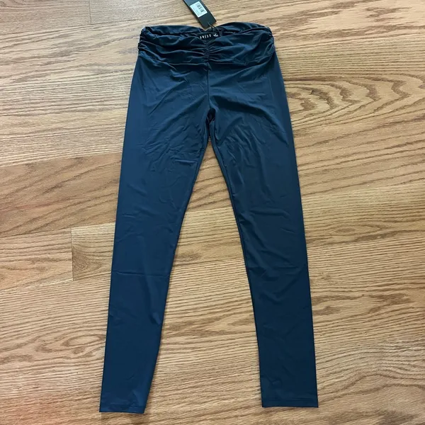Lioness lotus pant - Image 2