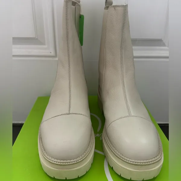 Sam Edelman Wellington Lug Sole Chelsea Boots Size 10‎ Ivory Leather shoes New - Image 3